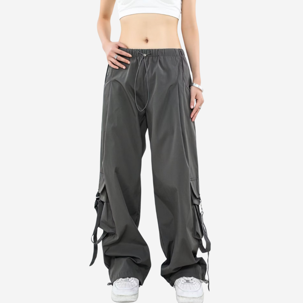 Lightweight Wide-Leg Cargo Pants