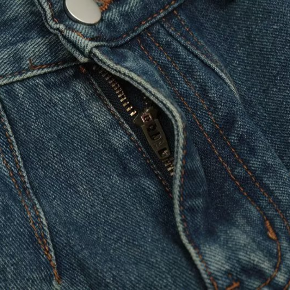 Urban Minimalist Multi-Pocket Jeans