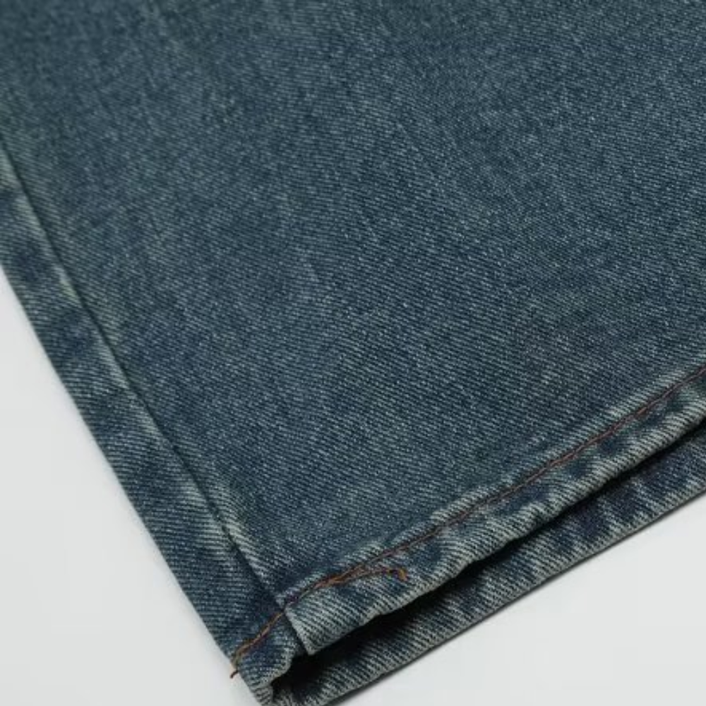 Urban Minimalist Multi-Pocket Jeans