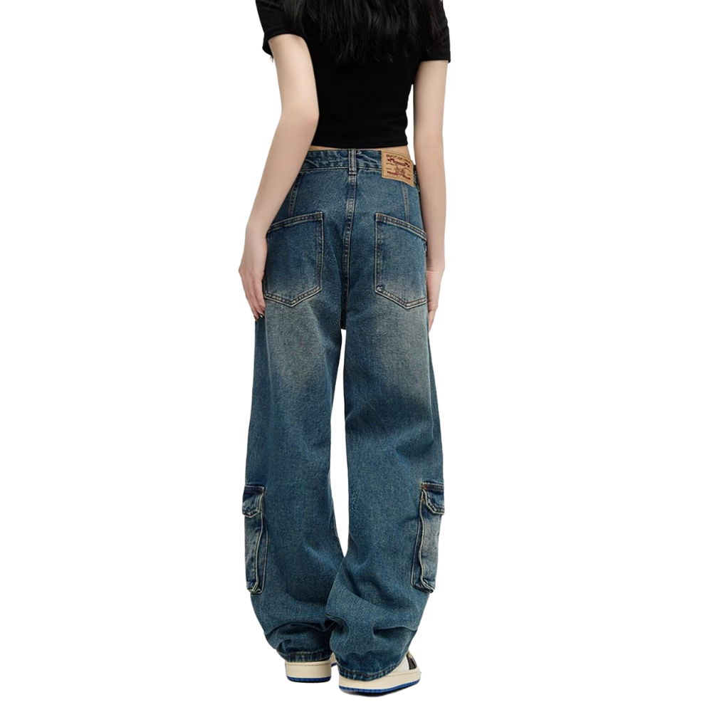 Urban Minimalist Multi-Pocket Jeans