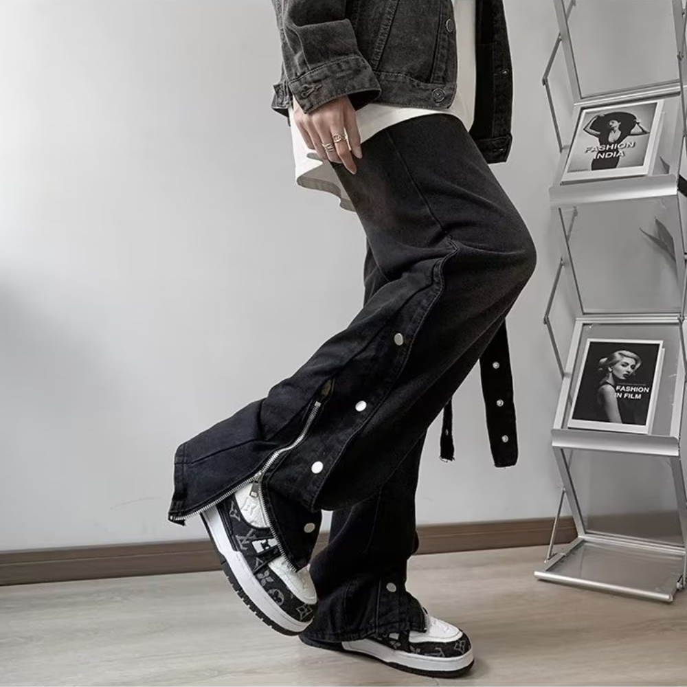 Black Vintage Buttoned Zip Jeans