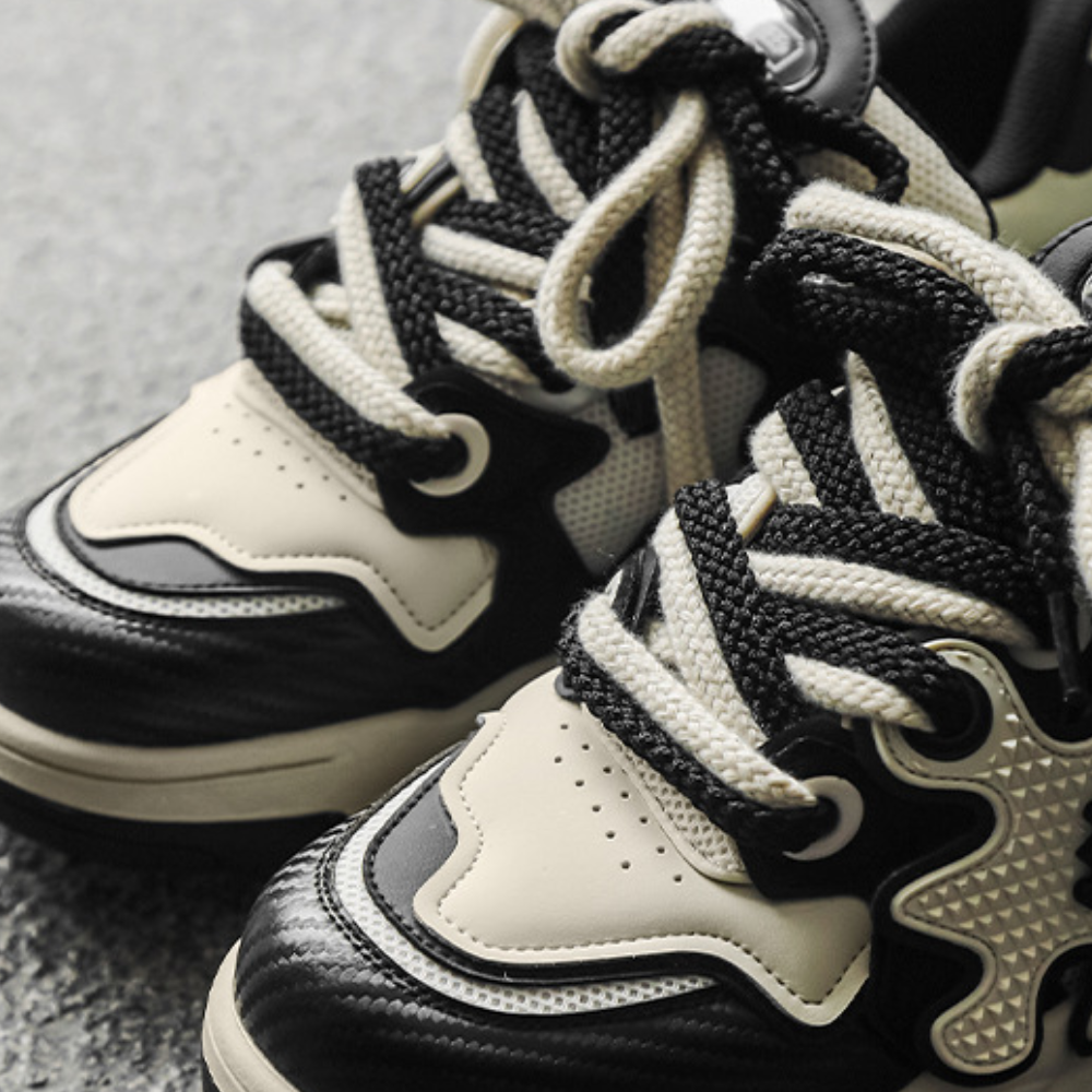 High Street Puzzle Design Sneaker