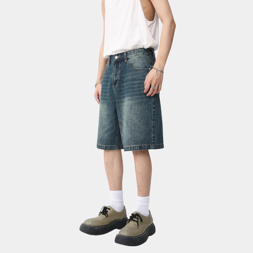 Clean Fit Shorts