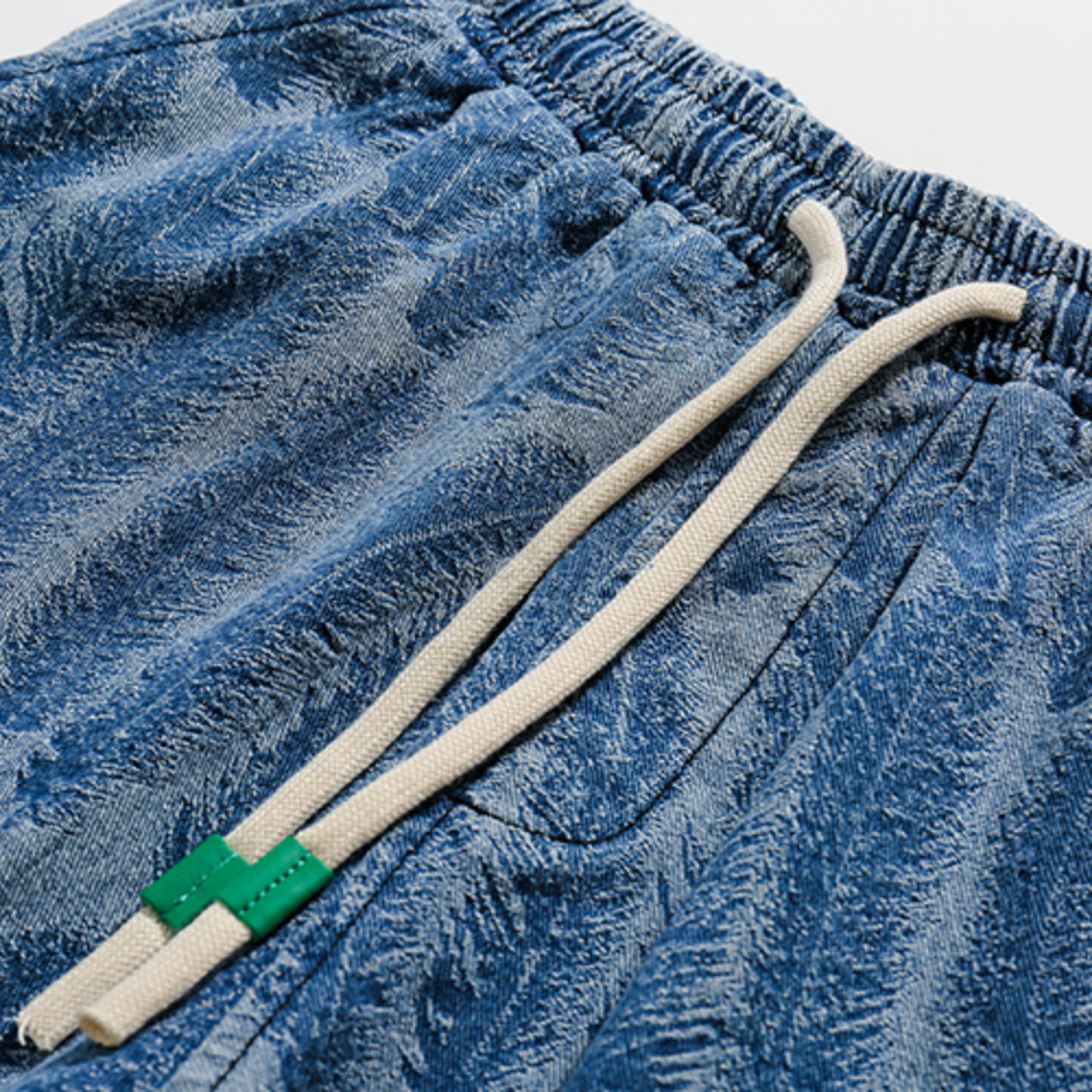 Street Feather Jacquard Frayed Denim Shorts