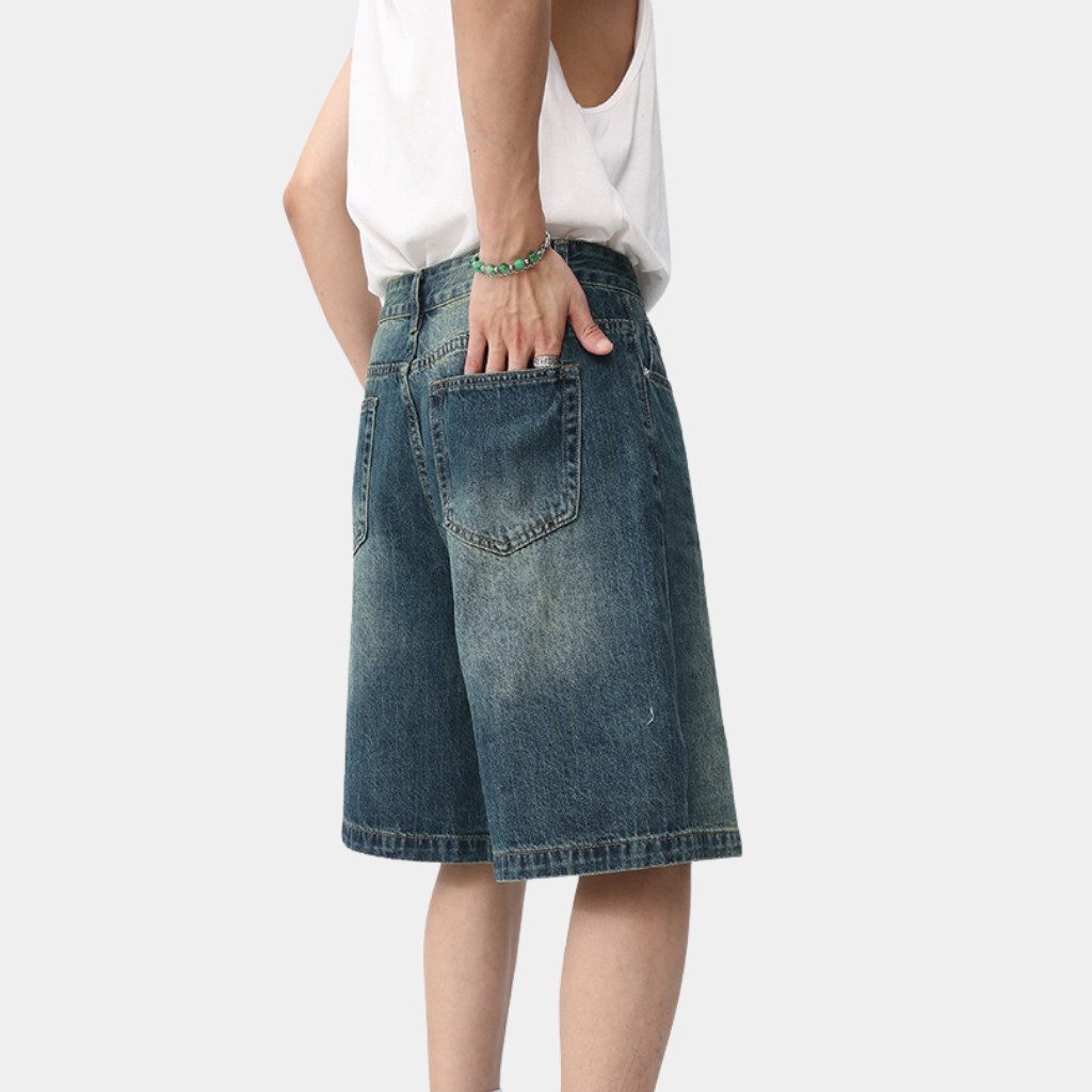 Clean Fit Shorts