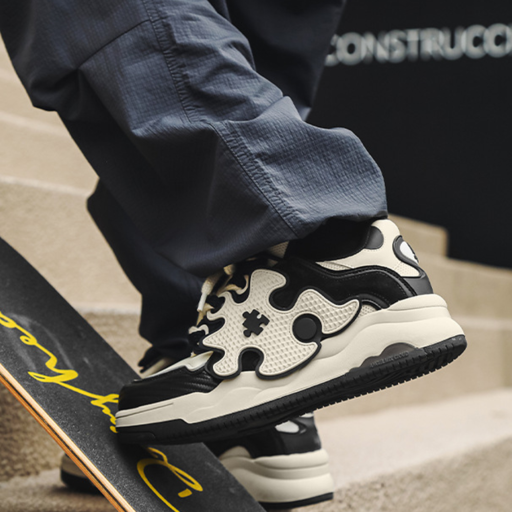 High Street Puzzle Design Sneaker