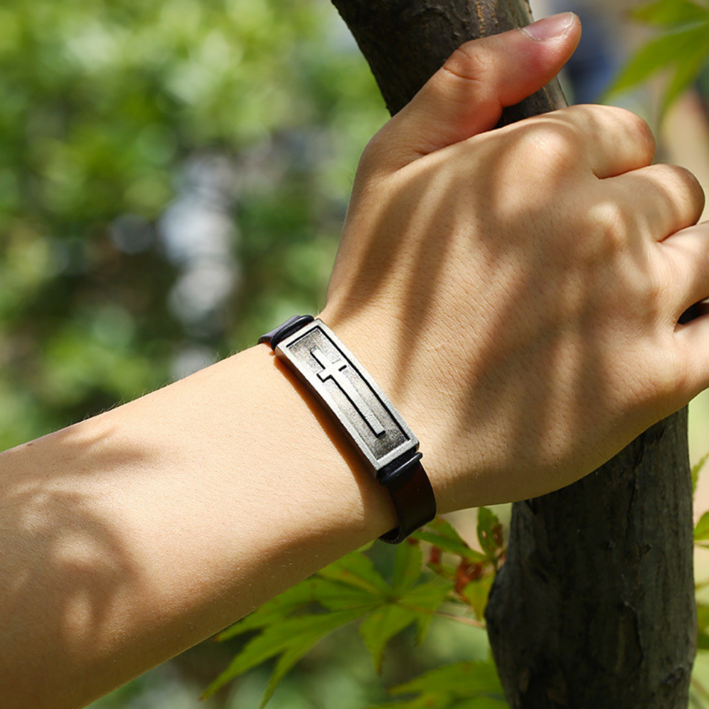 Simple Alloy Cross Bracelet