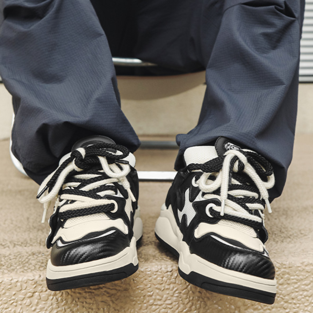 High Street Puzzle Design Sneaker