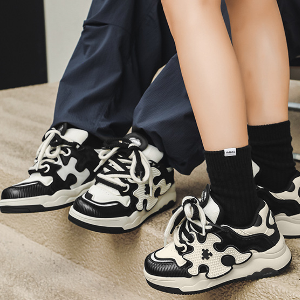 High Street Puzzle Design Sneaker
