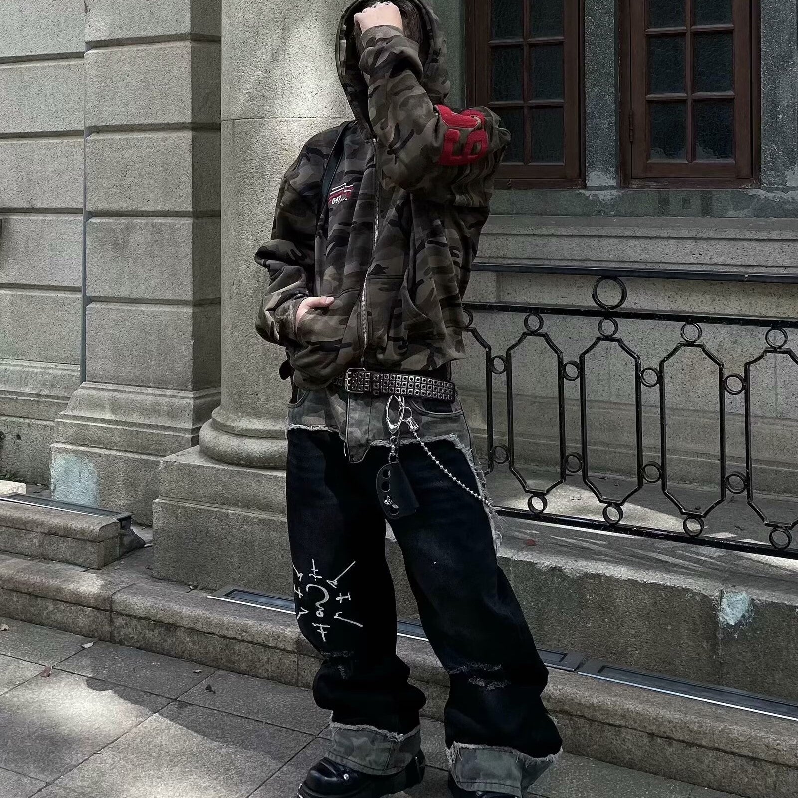 Street Street Symbol Ripped Jeans