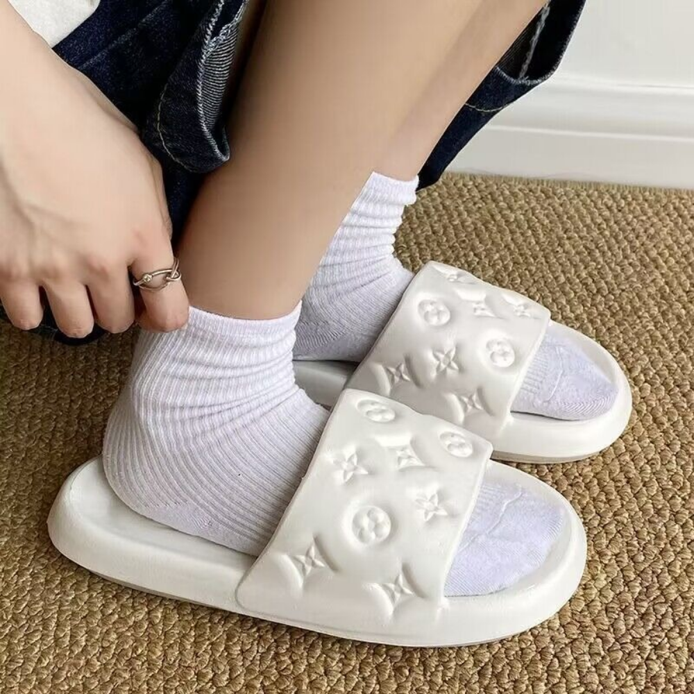 Simple Solid Color Slippers