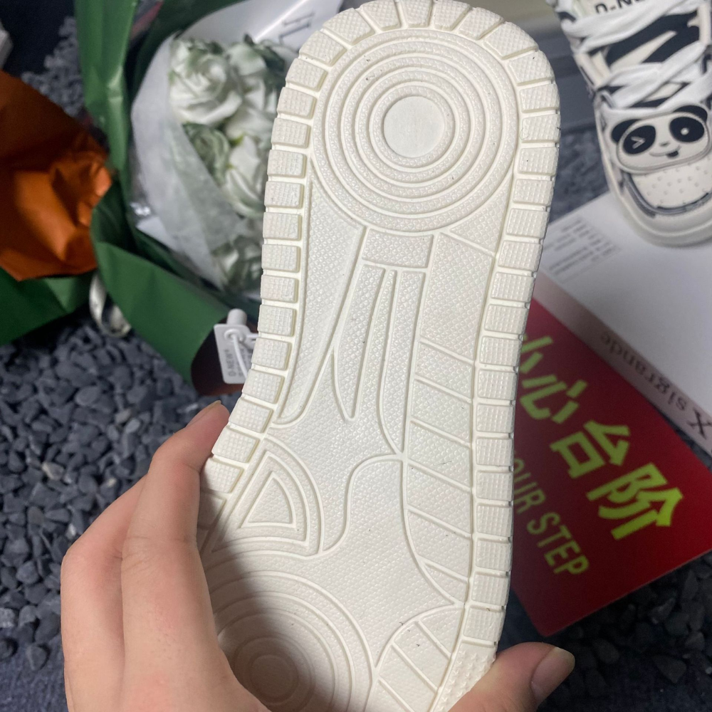 Urban Cartoon Panda Patchwork Sneaker