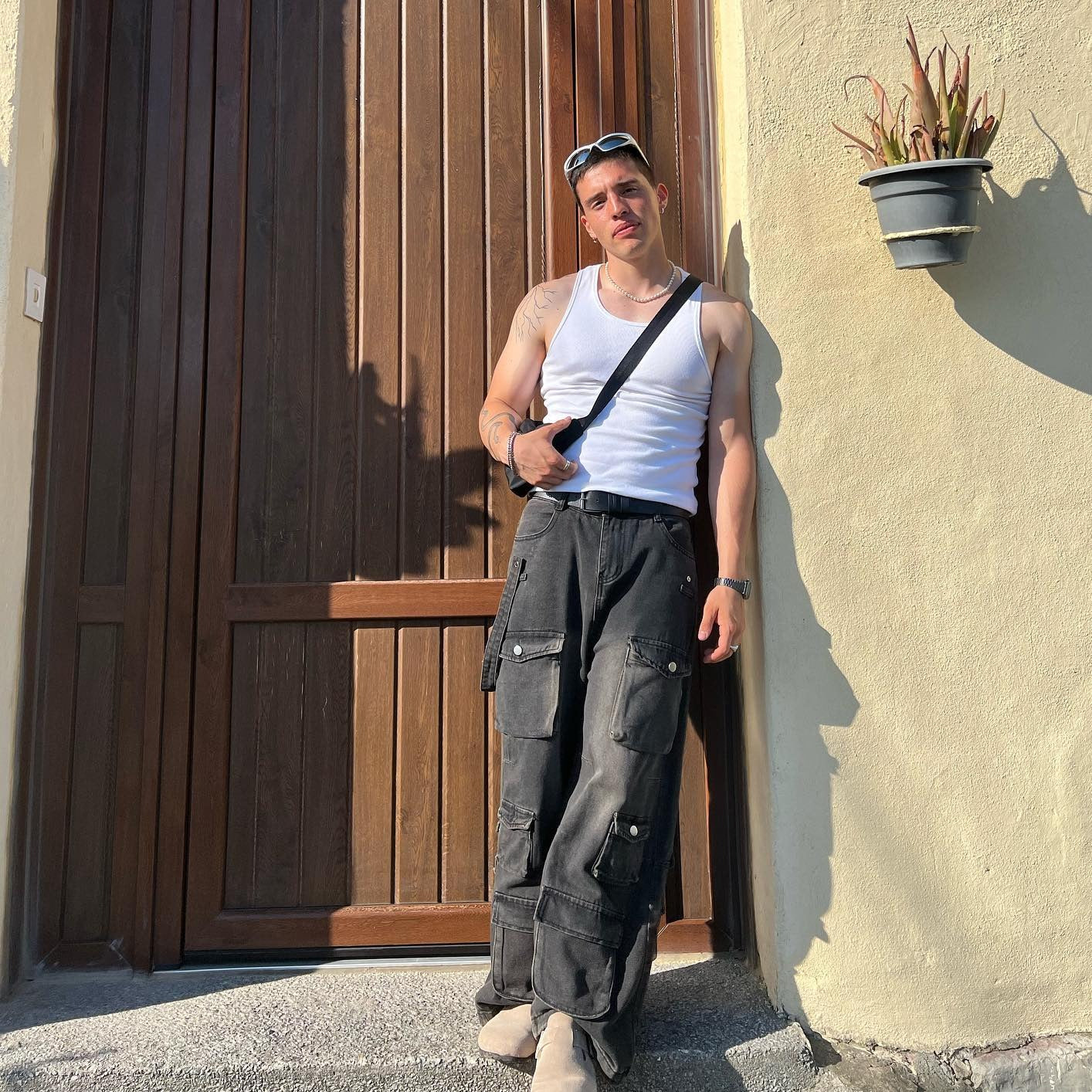 BAGGOUT Multi Pockets Baggy Cargo Jeans