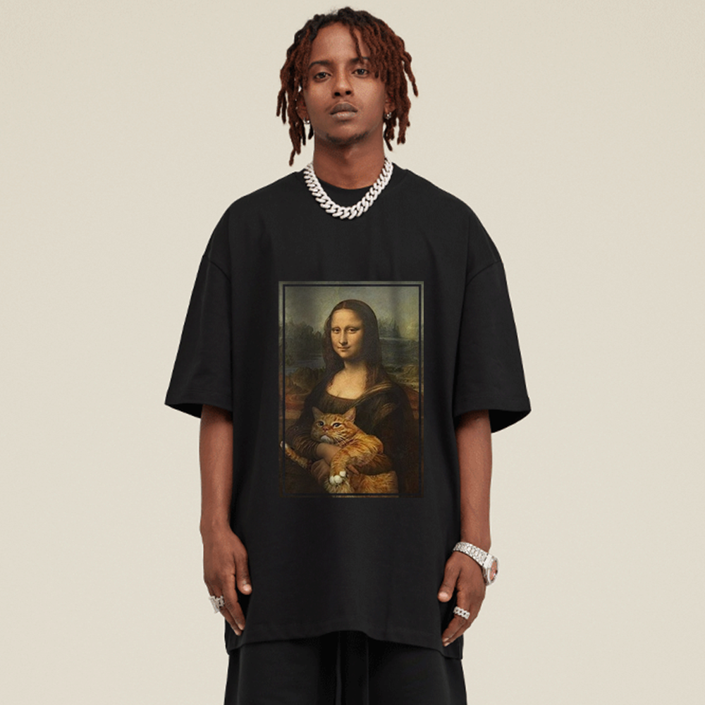 Mona Lisa Holding A Cat T-shirt