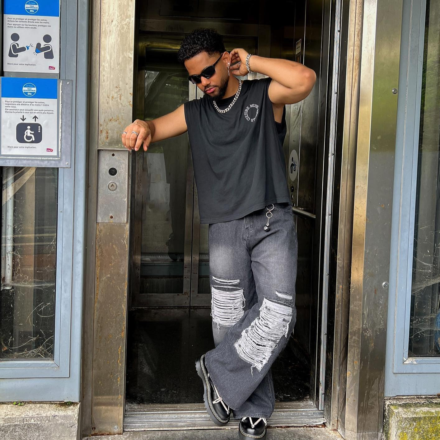 American High Street Loose Straight Patch Ripped Jeans