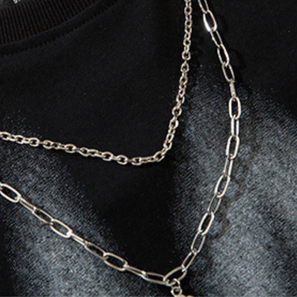 Simple Letetr T-Shirt