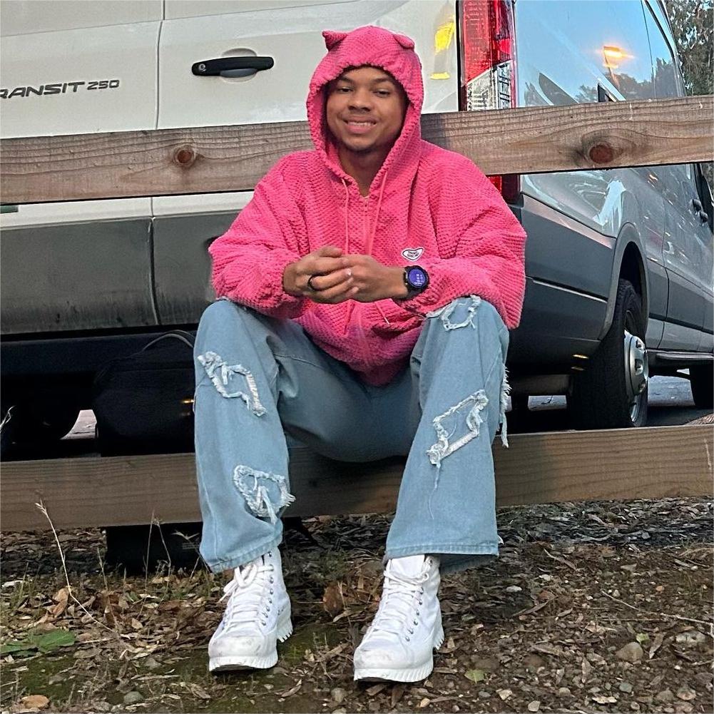 Trendy Shape Embroidery Jeans