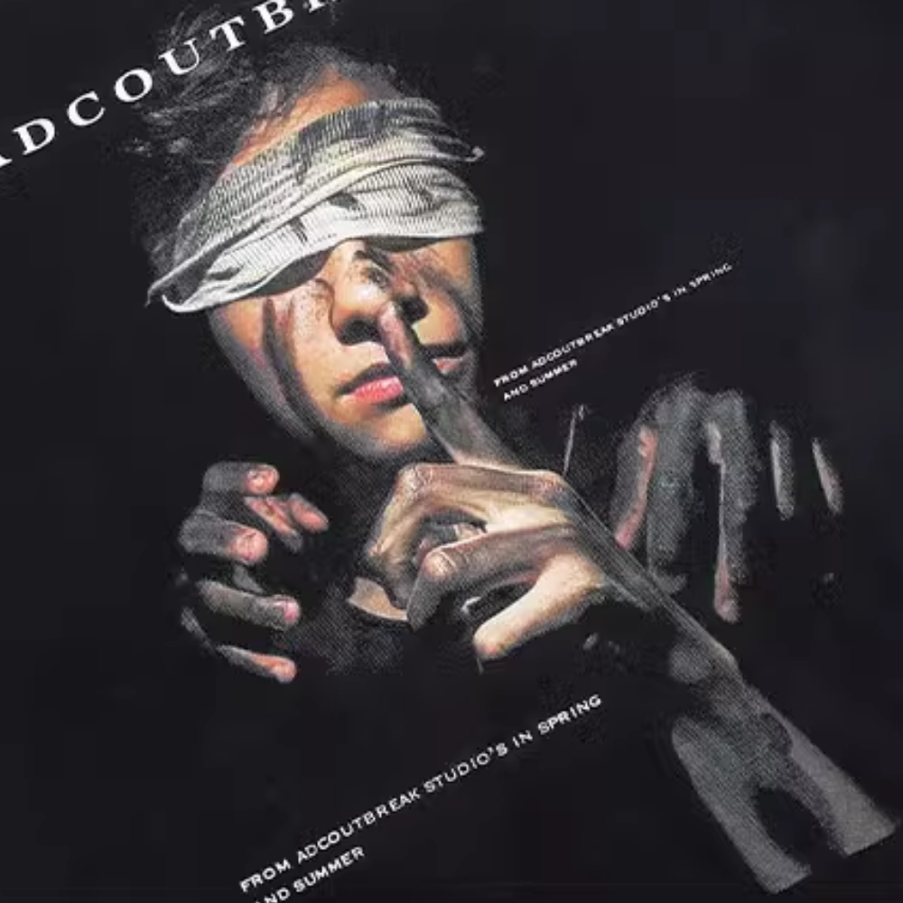 Light Seekers Bold Graphic T-shirt