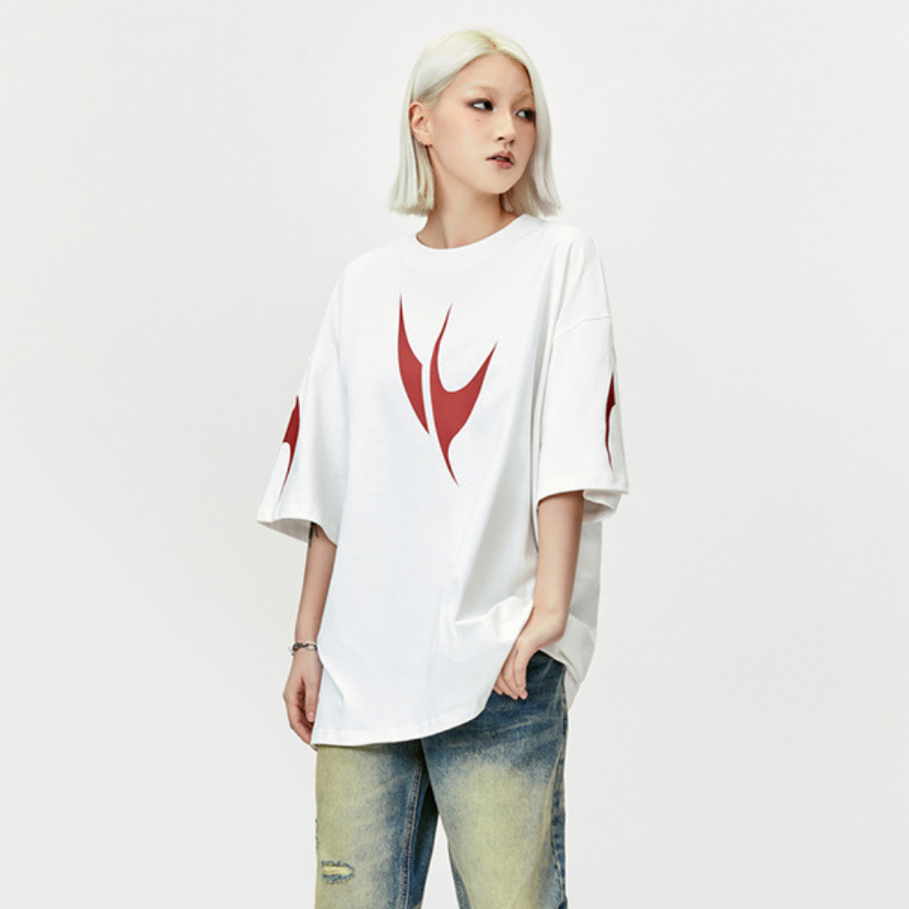 【MADE EXTREME】Sparkle Letter Print T-Shirt