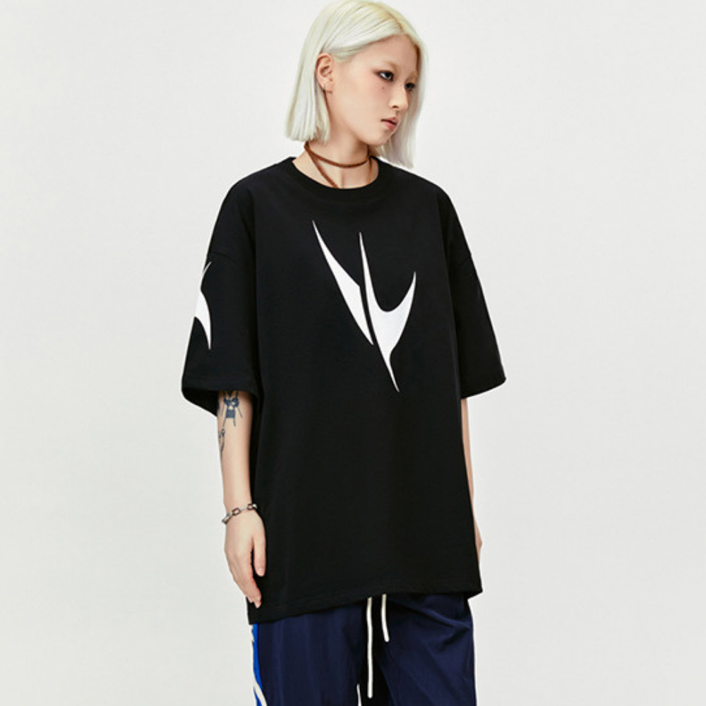 【MADE EXTREME】Sparkle Letter Print T-Shirt