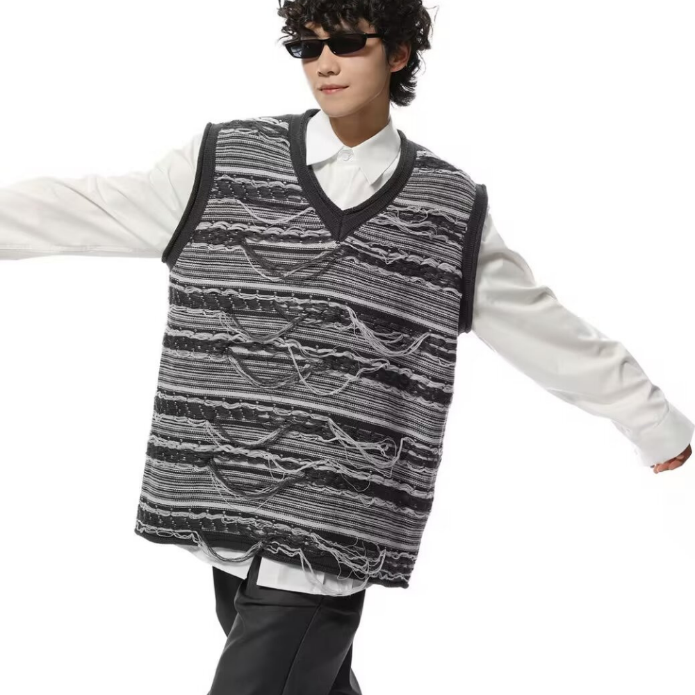 Art V-Neck Fringed Knitted Vest