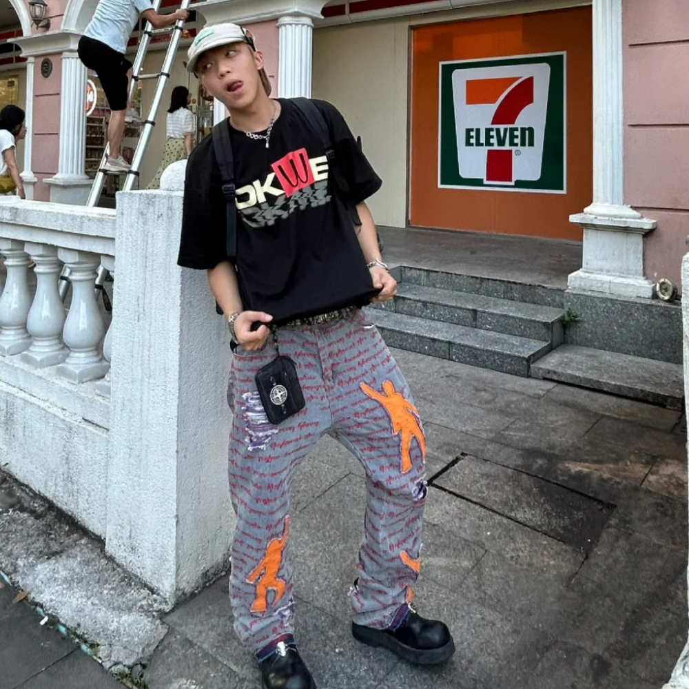 DF |Ripped Portrait Patch Embroidered Jeans