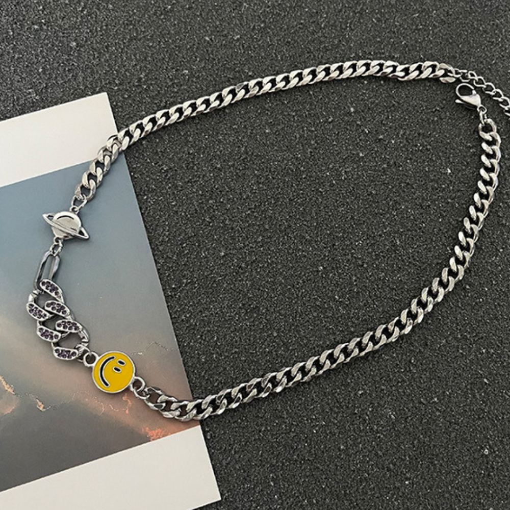 Cuban Smiley Clavicle Necklace