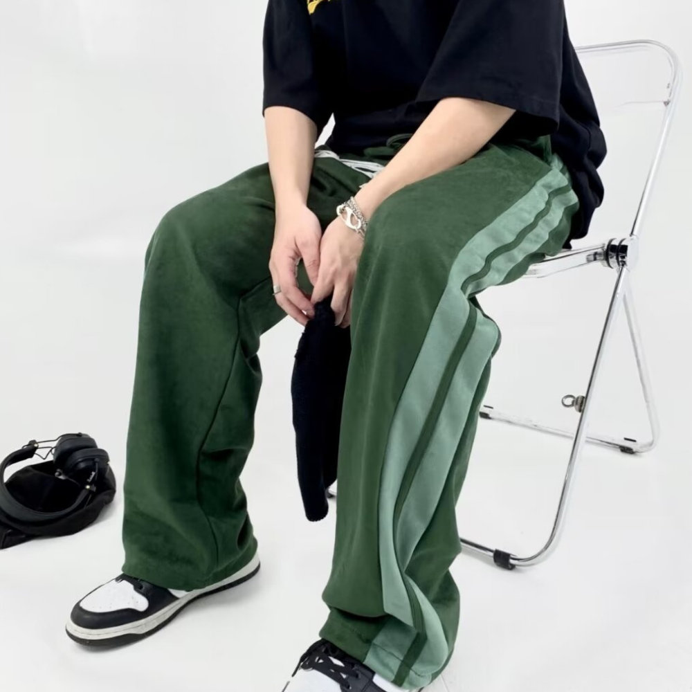 Retro Suede Letter Patch Sweatpants