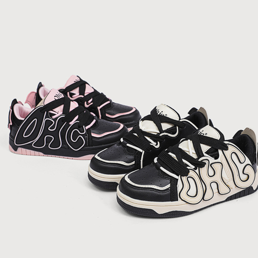 High Street Color Matching Alphabet Sneaker