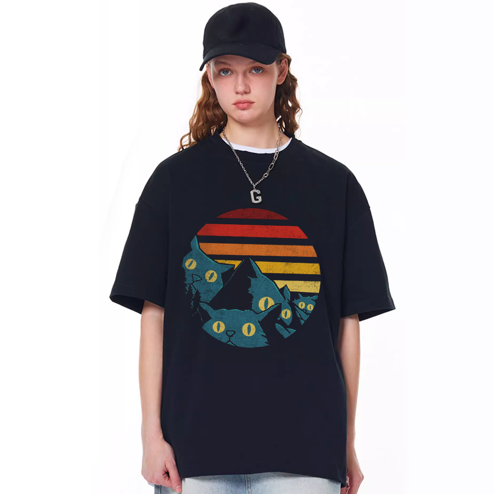 Curious Kitty Print T-shirt