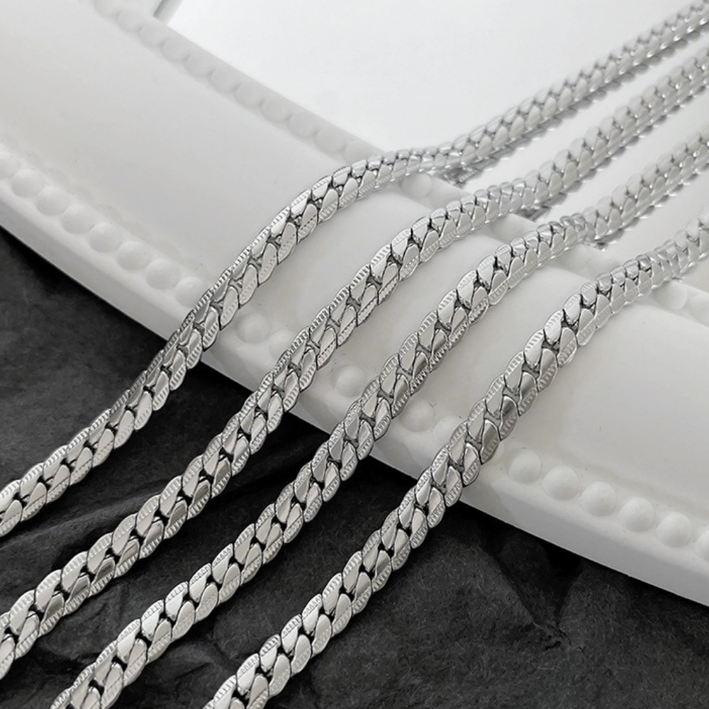 Simple Cuban Clavicle Necklace