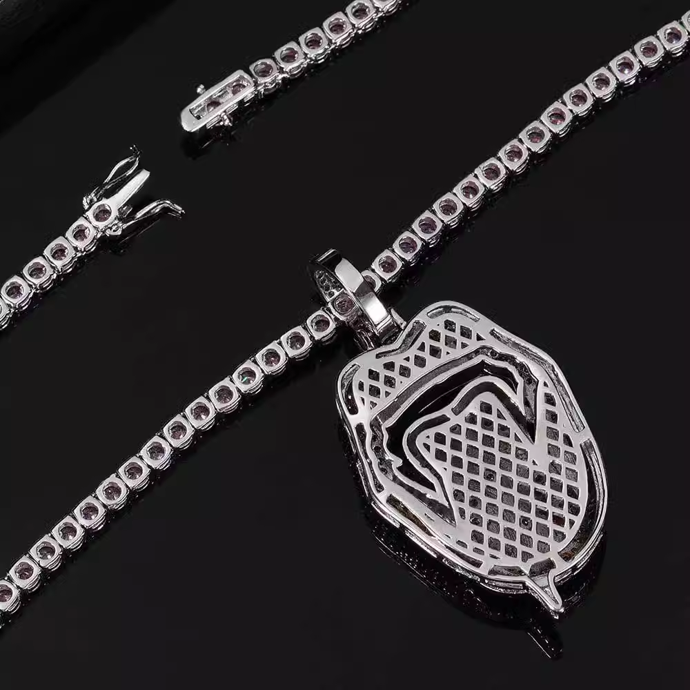 Street Dollar Tongue Necklace