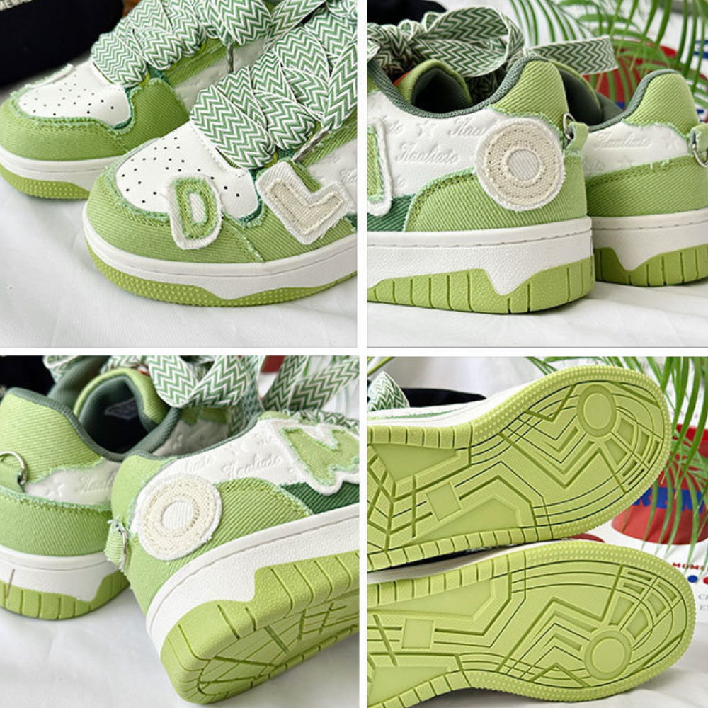 Retro Wide Lace Letter Patch Shoes