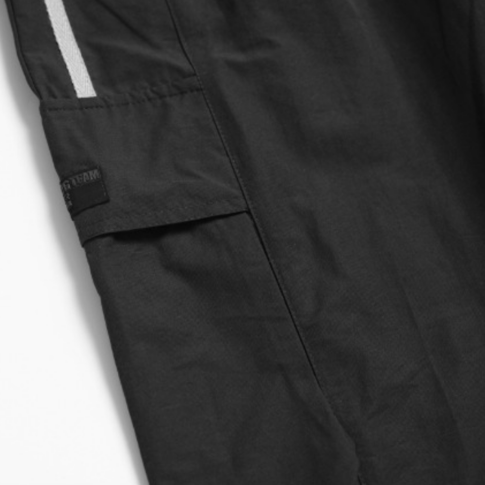Classic Multi-Pocket Panel Cargo Pants