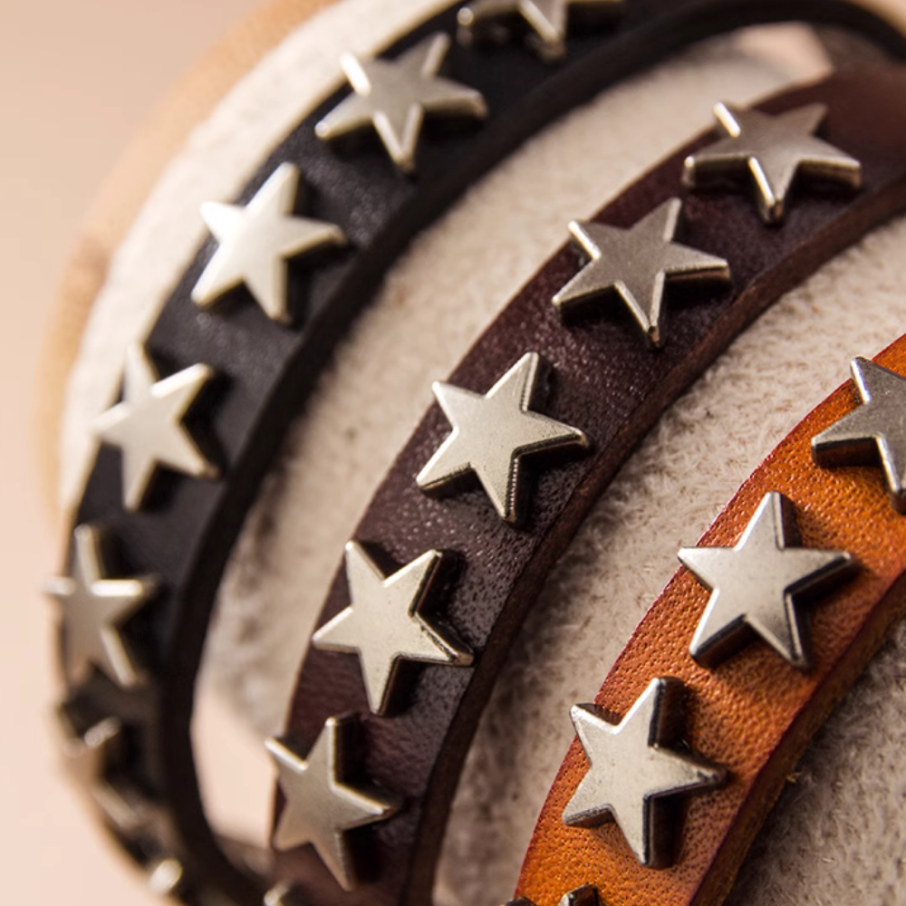 Retro Star Cowhide Bracelet