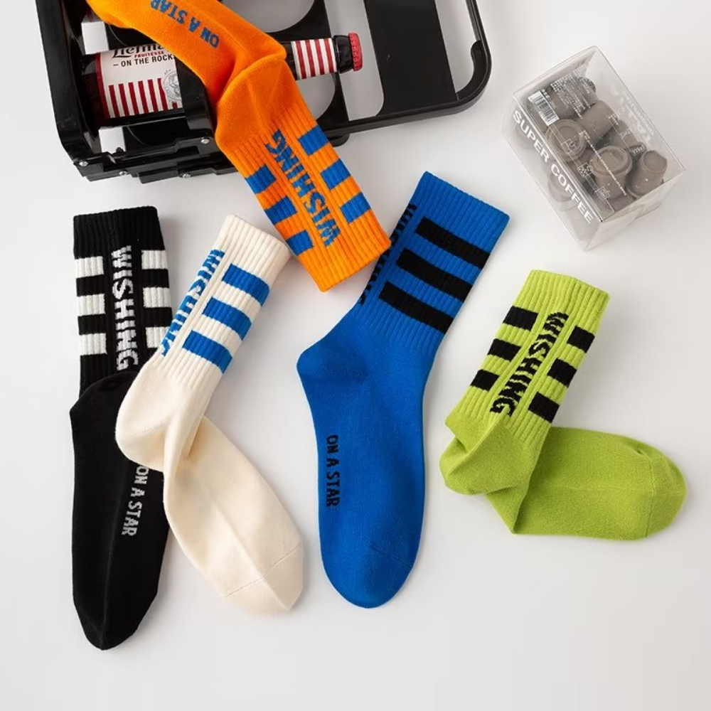 Versatile Street Striped Socks