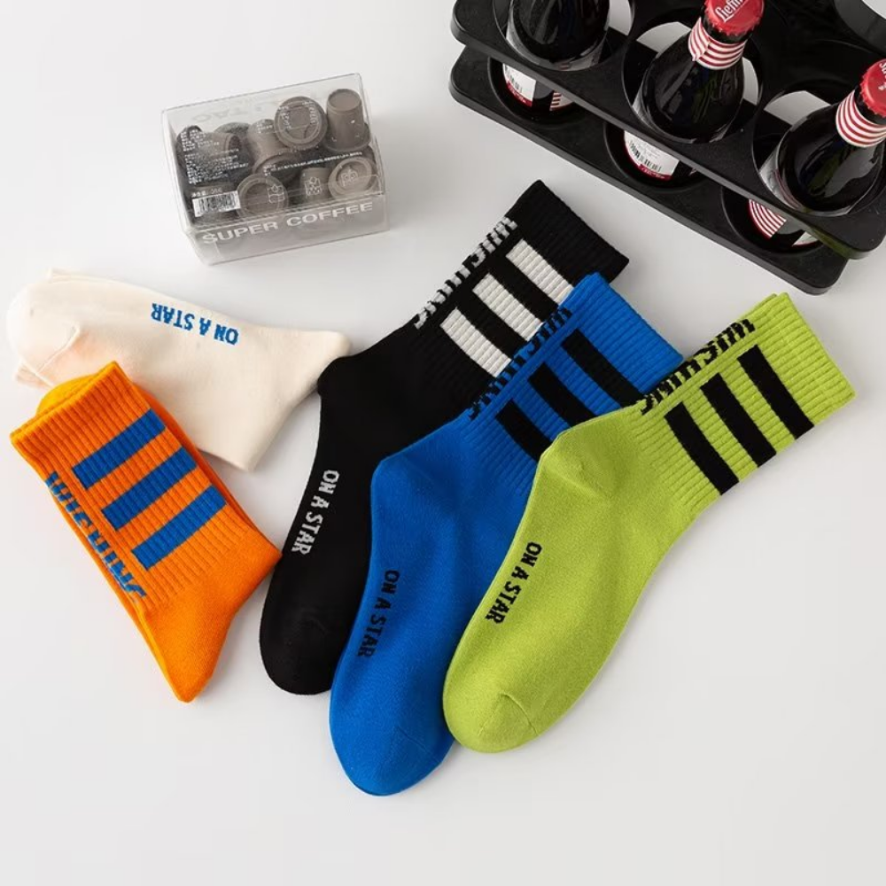 Versatile Street Striped Socks