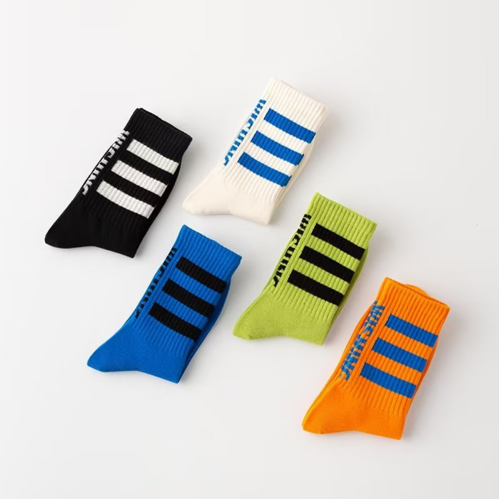 Versatile Street Striped Socks