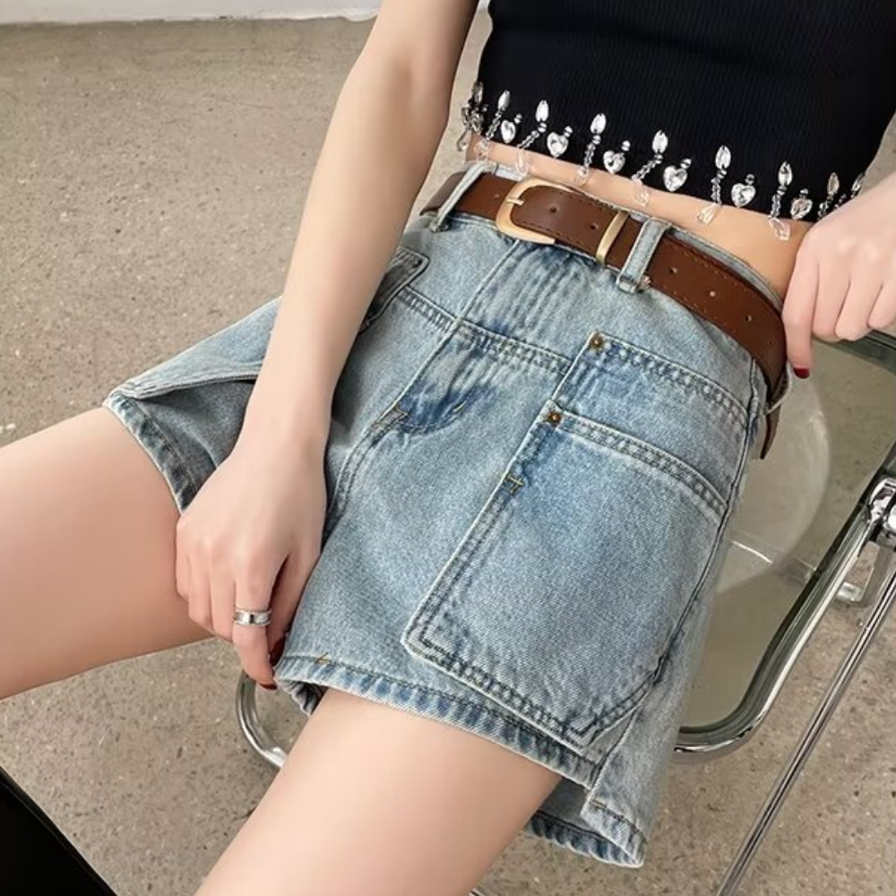 Women's Multi-Pocket Cargo Shorts