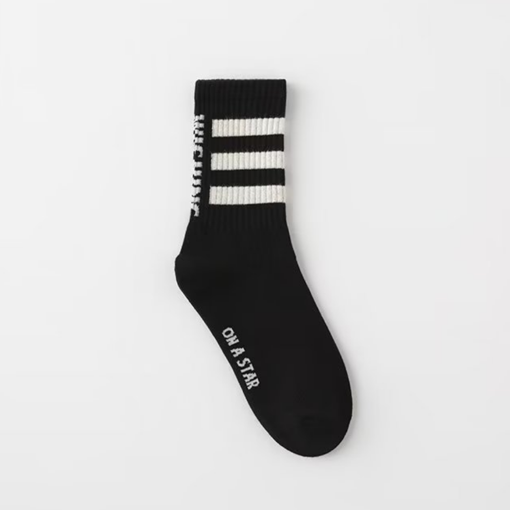 Versatile Street Striped Socks