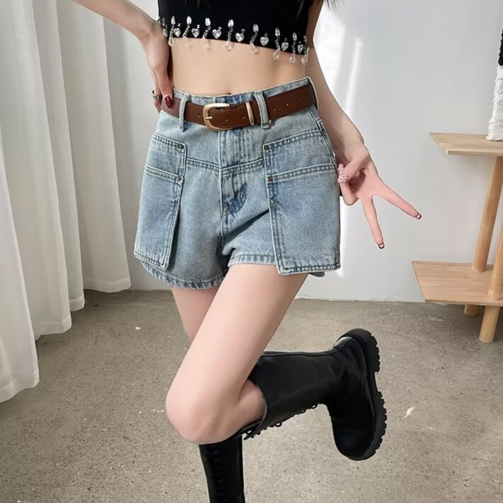 Women's Multi-Pocket Cargo Shorts