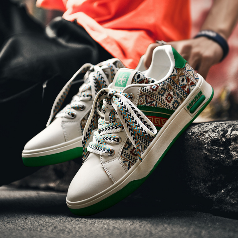 Retro Pattern Low-cut Sneaker