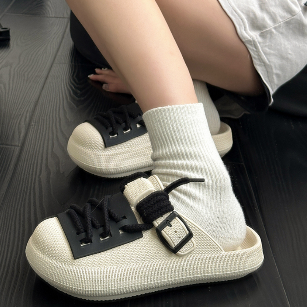 Retro Laces Boken Shoes