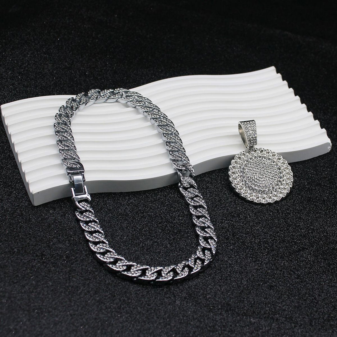 LoopStone Diamond-Cut Gold Necklace