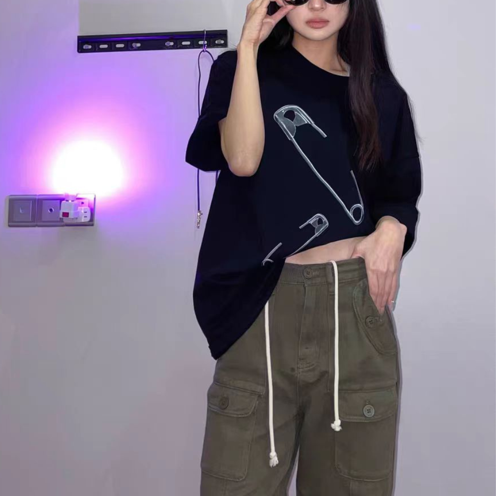 Minimalist Solid Pin Print T-Shirt