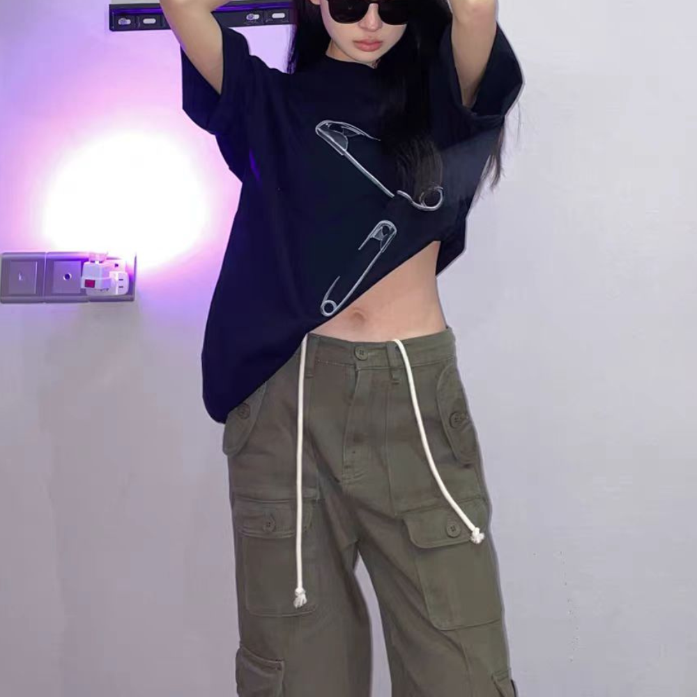 Minimalist Solid Pin Print T-Shirt