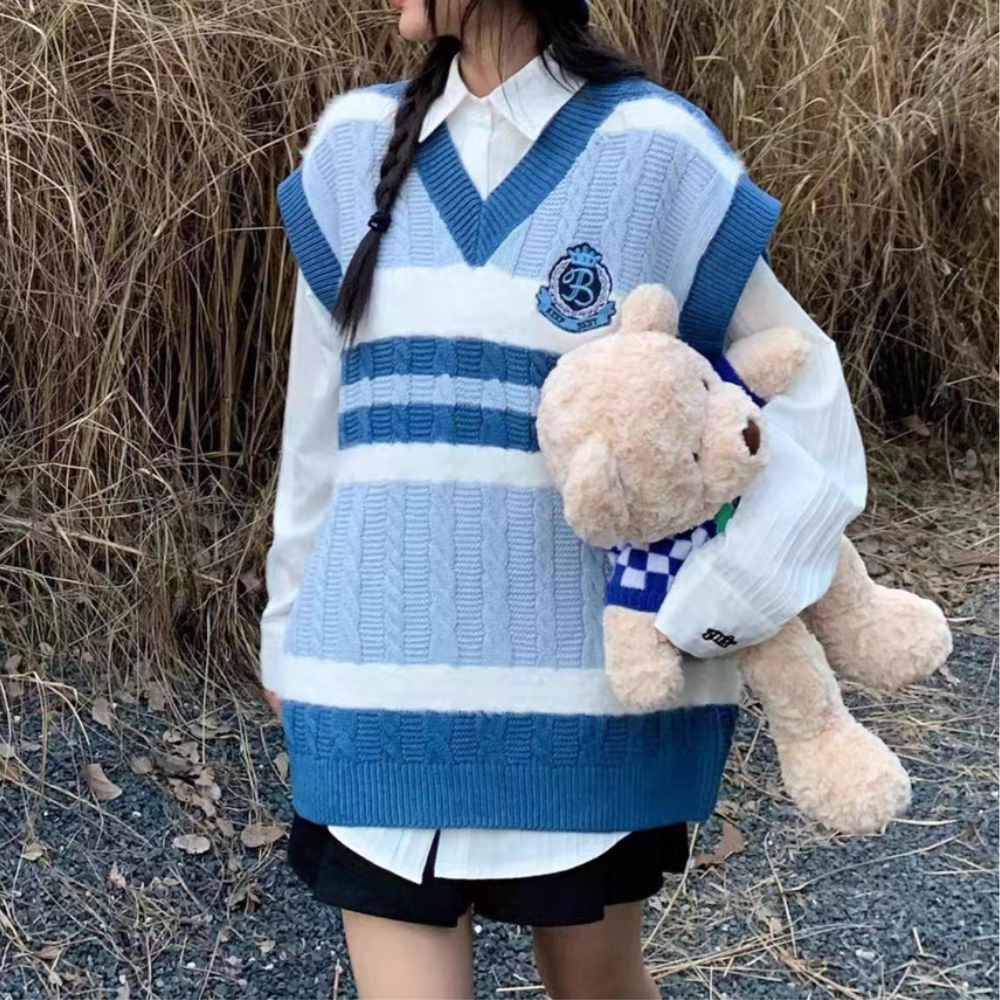 Women's Classic College Contrast V-Neck Knitted Vest