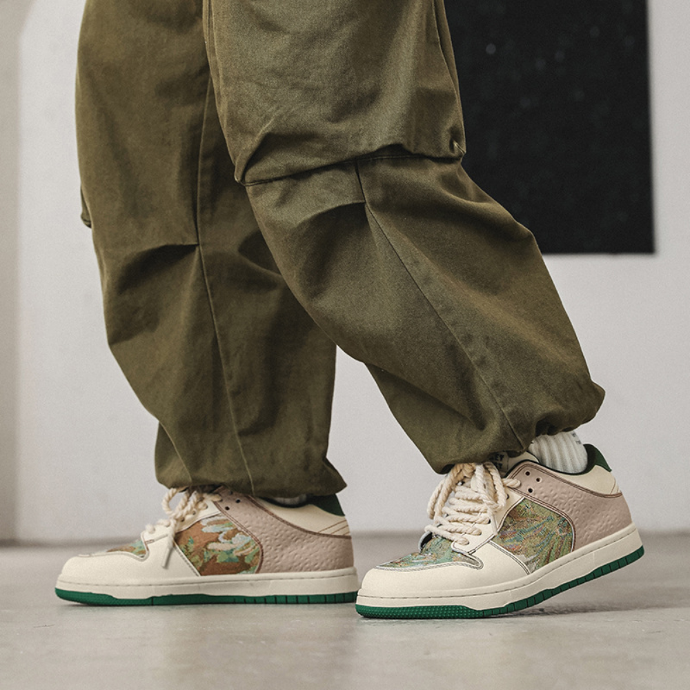 Classic Renaissance-Printed Casual Sneakers
