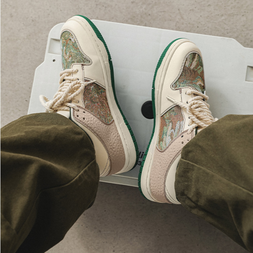 Classic Renaissance-Printed Casual Sneakers