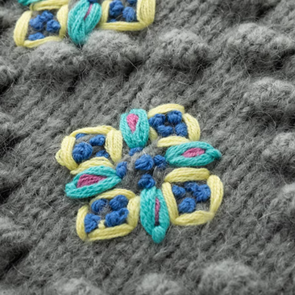 Women's Urban Flower Embroidered Knitted Vest